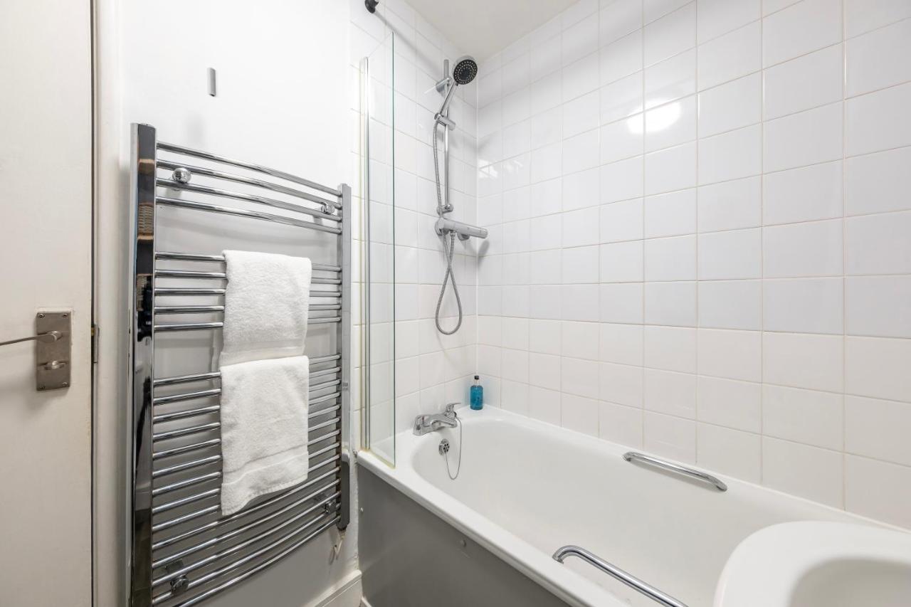 Super City Centre Apartment - Two Bedrooms, Perfect Location Bath Exteriör bild