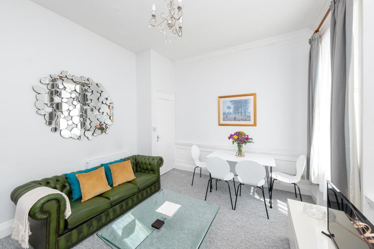 Super City Centre Apartment - Two Bedrooms, Perfect Location Bath Exteriör bild